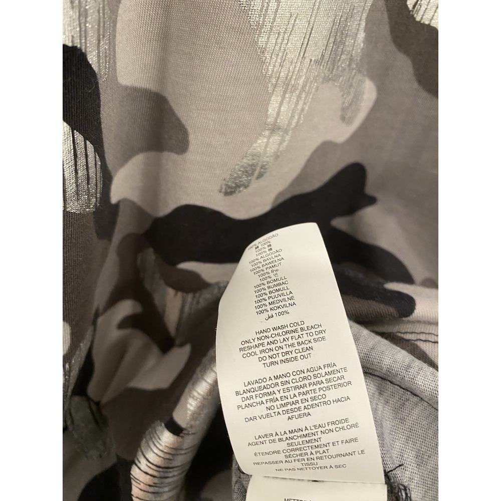 Michael Kors Womens T-Shirt P/S Black Silver Camo Foilโ Logo Tee Top Street Glam - Picture 10 of 11